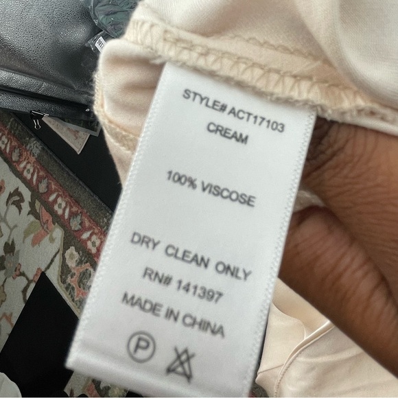 Astr The Label Rosemomt Camisole In Cream Sizes Medium & Large NWT - Picture 13 of 13